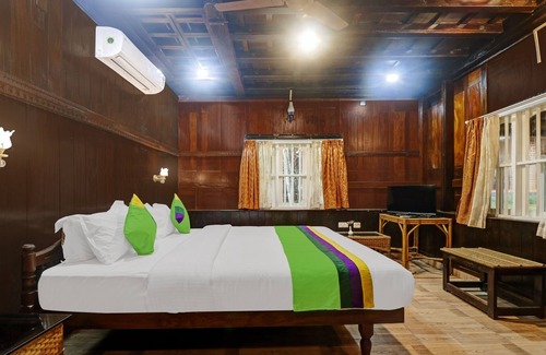 Chowara Hotel | Treebo Trend God's Own Country Ayurveda Resorts