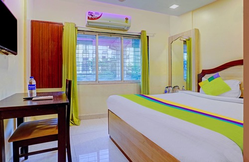 Sakinaka House | Treebo Trip Royal Grand
