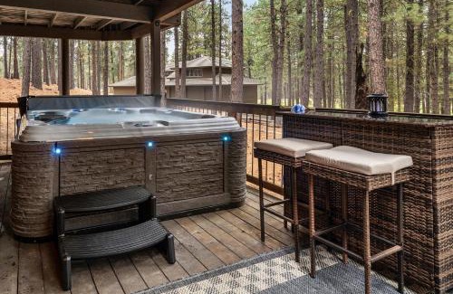 Black Butte Ranch House | Treehouse Cabin Hot Tub Sauna Game Room