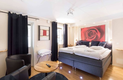 Lillhagen Hotel | Treetop Spa Hangout & Hotel