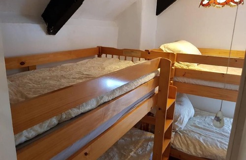Ladock Apartment | Treetops Mansion Penthouse w/Balconies, Sleep 8+2