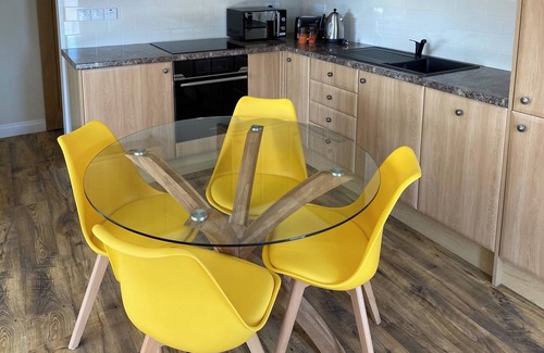Goldsithney Cottage | Tregarthen Cottage sits within the village of Goldsithney 1 mile from Marazion.