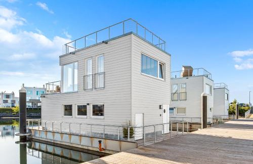 Olpenitz House | Treibholz: Meerblick, Dachterrasse, Bootsanleger, Badeleiter, Sauna
