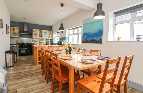 Trenance House | TRELAWNS, family friendly, character holiday cottage in Mawgan Porth