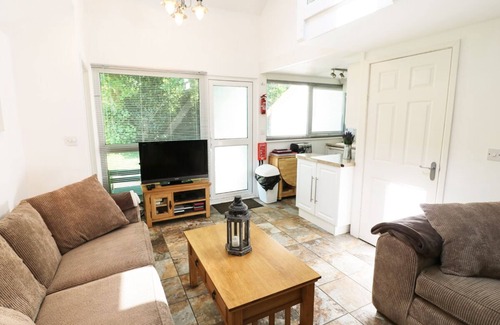 Llanteg Cabin | Trelessy Lodge, AMROTH