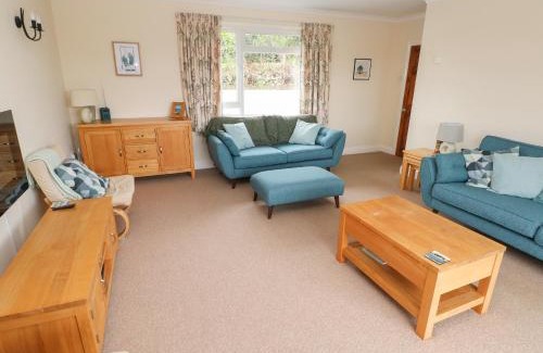 Newport House | Trem Y Morfa