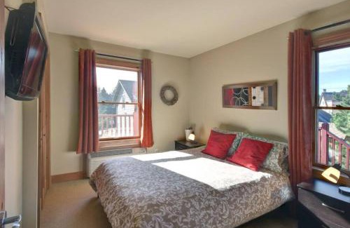 Mont-Tremblant Ski Chalet | Tremblant Chalet Walking Distance from Activities
