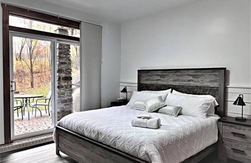 Tremblant-Les-Eaux Apartment | Tremblant Les Eaux 227-1 by Escapades Tremblant