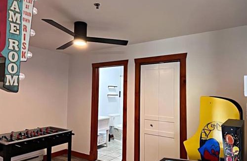 Tremblant-Les-Eaux Apartment | Tremblant Les Eaux 227-1 by Escapades Tremblant