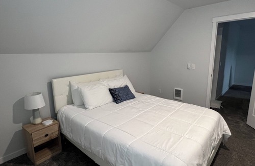 Bonner County Other | Tremendous 5-bedroom farmhouse in Oldtown, Idaho and Silverwood Theme Park!
