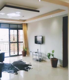 Entebbe House | Trendy apartments