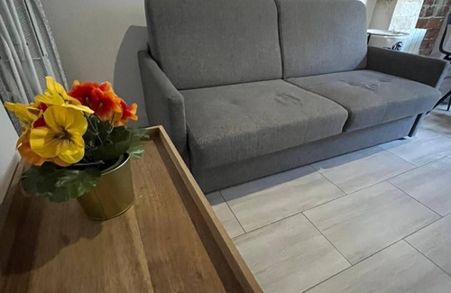 Hopital Saint-Louis Apartment | Trendy Flat Canal St Martin