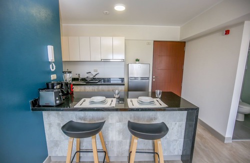 San Isidro Centro Financiero Apartment | Trendy Host Black - San Isidro