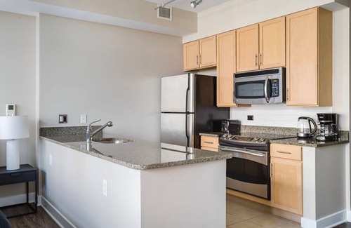 Mount Vernon Square Apartment | Trendy Mount Vernon Studio w/Yoga & Game Room, nr Arena, by Blueground