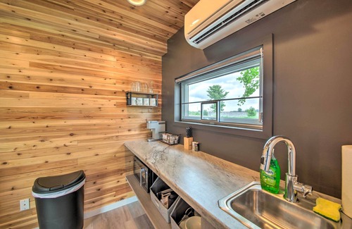 Saint Marys Allen County Apartment | Trendy New Haven Studio: 10 Mi to Fort Wayne!