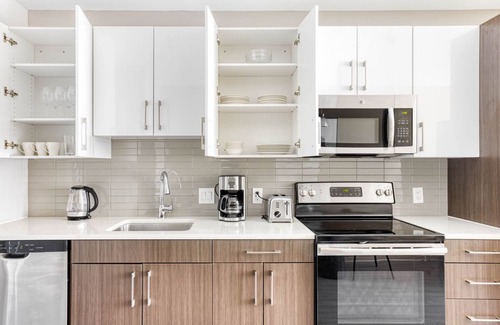 West End Apartment | Trendy North Station 1BR w/W/D & Gym, near TD Garden, by Blueground