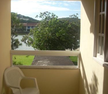 Ogiva House | Tres quartos, ar e cama de casal