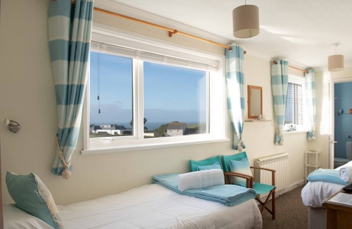 Newquay Bed & Breakfast | Trevarrian Lodge