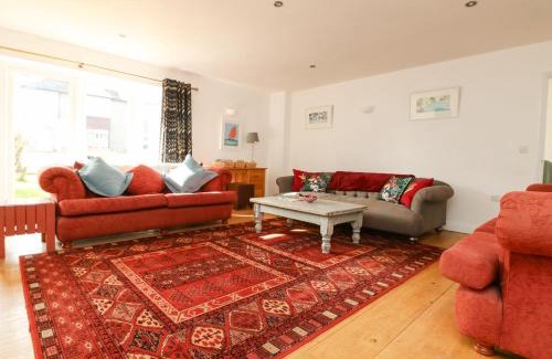 Crantock House | Trevose House