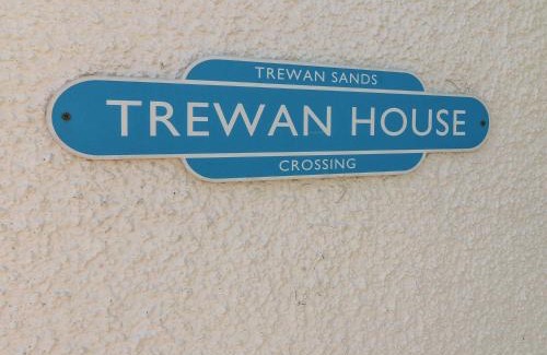 Caergeiliog House | Trewan House