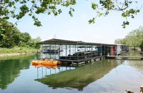Indian Point Villa | Tribesman Villa 21 on Table Rock Lake