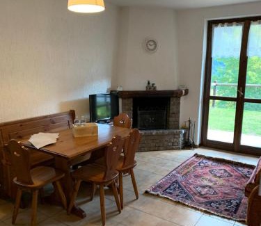 Temu Apartment | Trilocale Fumeclo
