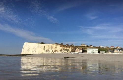 Mers-les-Bains Apartment | Trimaran Studio 10 mètres de la plage avec balcon/terrasse