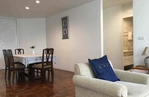 Silom Apartment | Trinity City View 3BR Spacious Family Silom