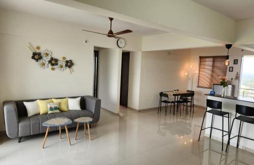 Nashik Apartment | Trinity Stays Nashik - Mountain view apartment close to Sula