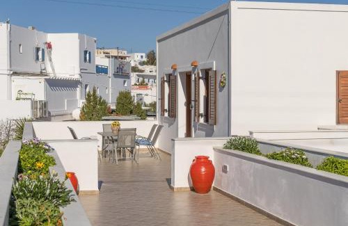 Milos House | Triovasalos House