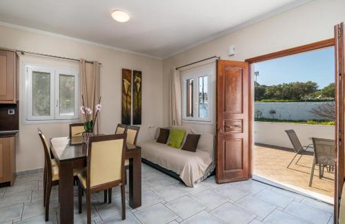 Milos House | Triovasalos House