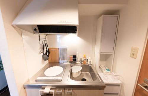 Shimotakaido Apartment | TRIP PERCH 30m2 最大5名 上北沢駅から徒歩6分 新宿から直通 デザイナー監修