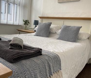 Mevagissey House | Triple Deck Cottage - 2mins from Mevagissey Harbour