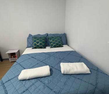 St. Ann's House | Triple room in North London