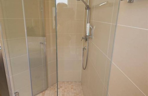 Muehlau Hotel | Triple room with shower, WC - Hotel Dollinger