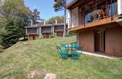 Chalmazel-Jeansagniere Apartment | Triplex cosy avec sauna et wifi à Chalmazel - FR-1-496-338