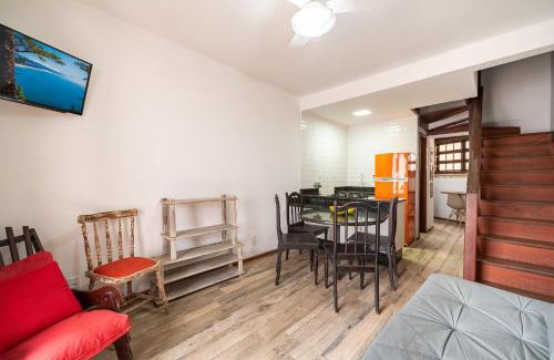 Ingleses Centro Apartment | Triplex Litoral III 2Q a 60m da praia by Achei