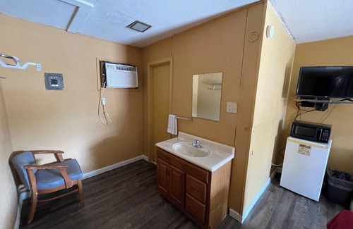 Aransas Pass Hotel | Tropic Motel