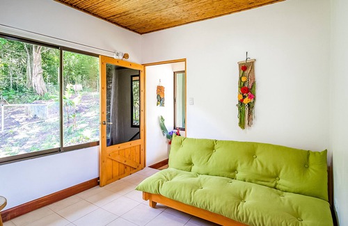 Roble Apartment | Tropical cabana with amazing views & wraparound balcony - dog-friendly