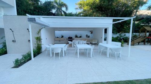 El Cortecito Apartment | Tropical Deluxe 2 Bedroom Unit with Jacuzzi
