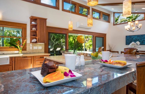 Eastern Honolulu House | Tropical Home w/Pool, Yard, Outdoor Lanai for Entertaining & A/C. Hale Niuiki