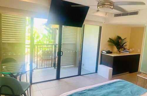 Port Douglas Apartment | Tropical Retreat - Poolside Swimout - Ground Floor - Sea Temple Resort & Spa Port Douglas