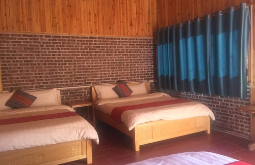 Sa Pa Cabin | Tropical Riverside Homestay