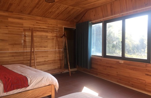 Sa Pa Cabin | Tropical Riverside Homestay
