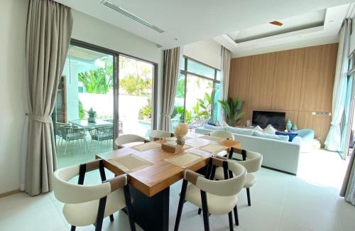 Bang Tao Villa | Tropical Shambala Grand Villa