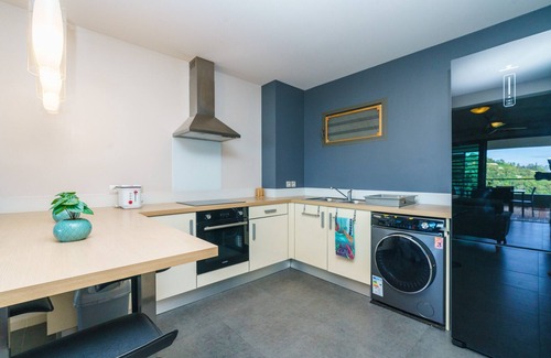 Faaa Apartment | Tropical Studio - View & Pool in Faaa