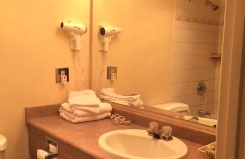 West End Hotel | Tropicana Suite Hotel