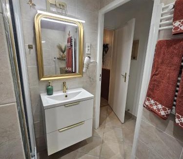 Center Apartment | TropiKana