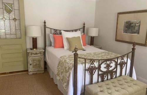 Harpers Ferry Apartment | Trouvaille House Suite 1 Provence Suite
