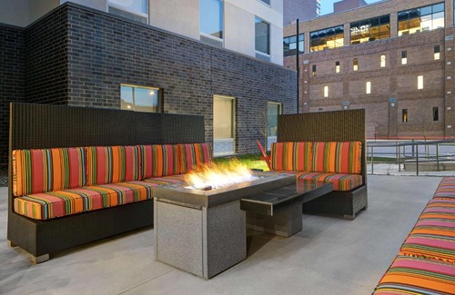 East Town Hotel | Tru By Hilton Milwaukee Downtown, WI